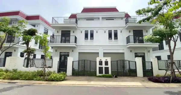 Biệt Thự Song Lập La Vida Residences Vũng Tàu: Mặt Bằng Layout & Giỏ Hàng 111 Căn Compound 13 Dãy biệt thự song lập bề thế sang trọng hoàn thiện bên ngoài tại La Vida Vũng Tàu