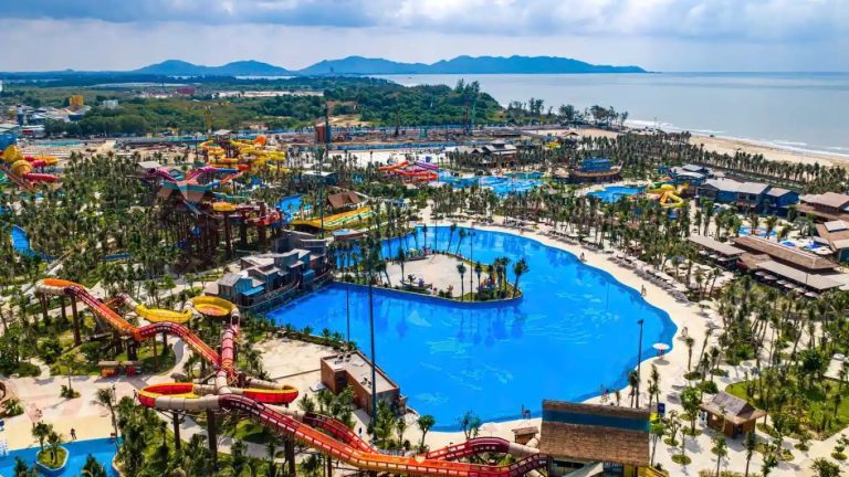 Công Viên Nước Sun World Vũng Tàu (Vũng Tàu Aqua Adventure): Giá Vé & 20 Trò Chơi Mới Nhất 2026